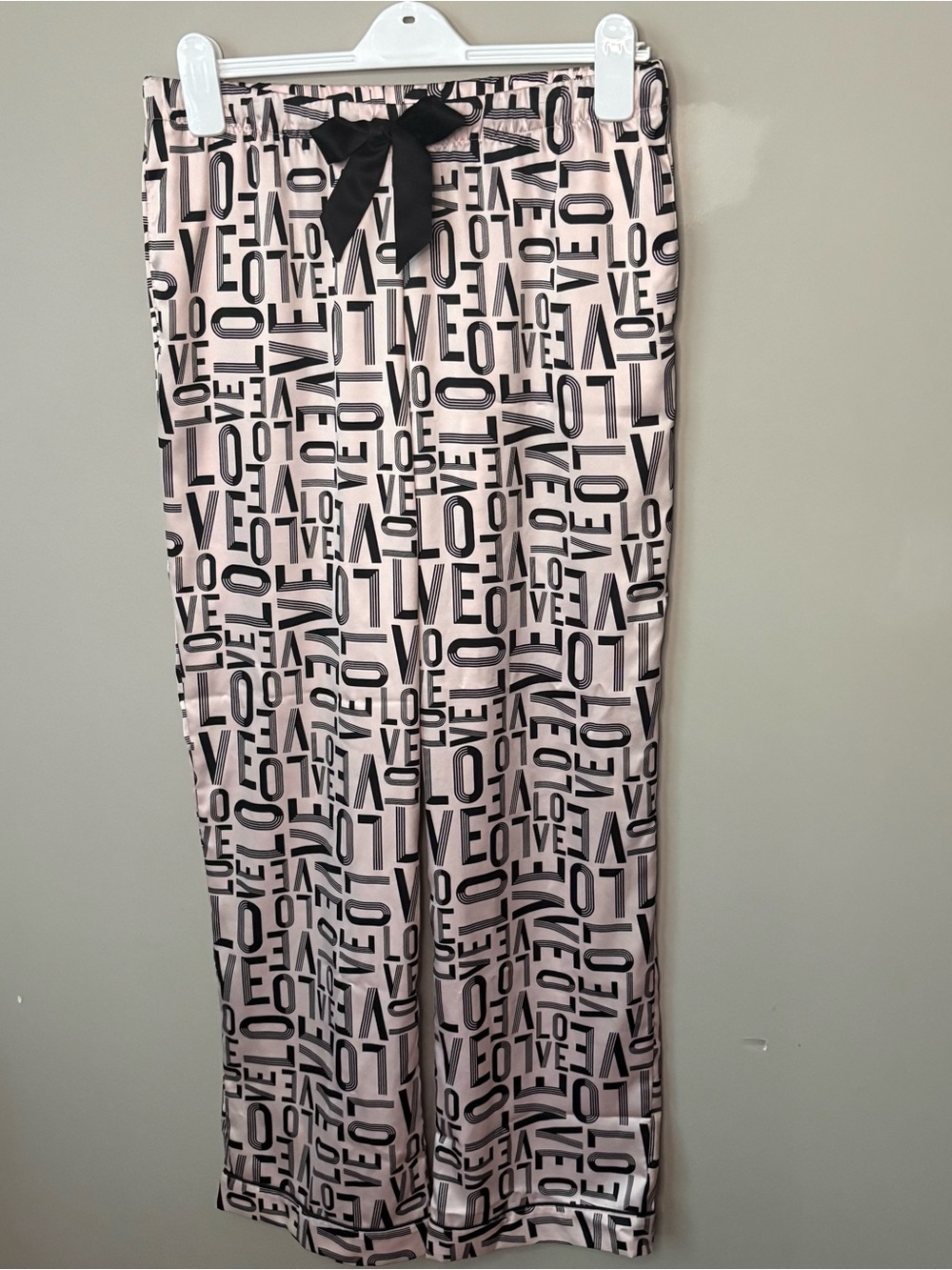 Victorias Secret Satin Pajama Pants Pink Black Love Script Text Sleep Lounge M